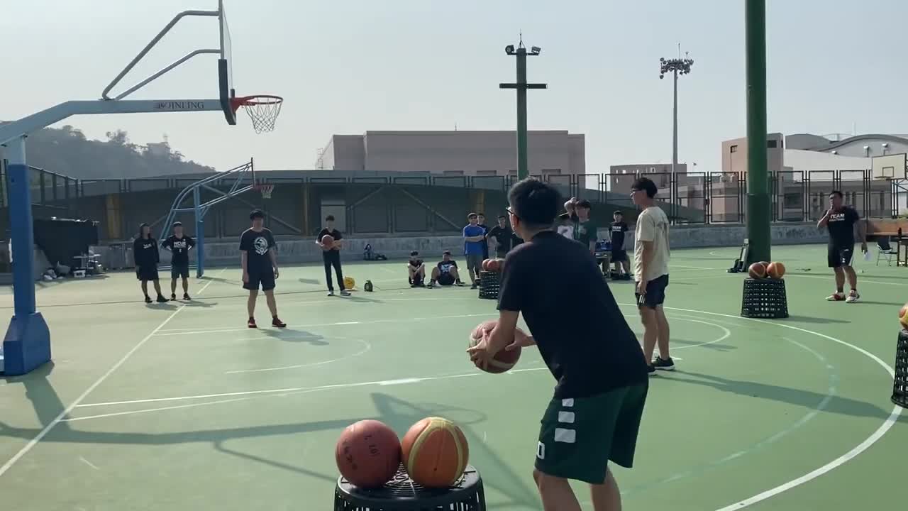 命中率感人！校园三分球大赛