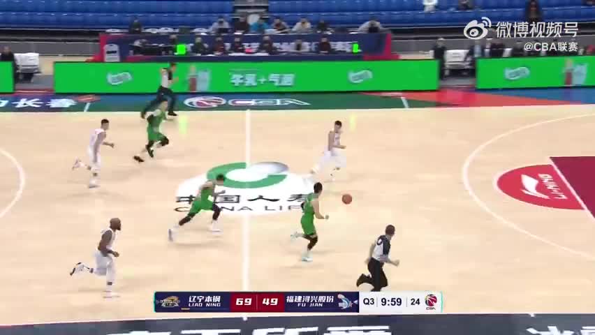 还是熟悉的味道！郭艾伦背传张镇麟起飞炸筐